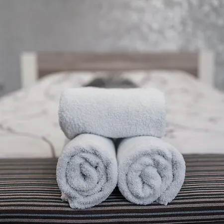 Apartment - A Brand New Luxury & Comfy. *